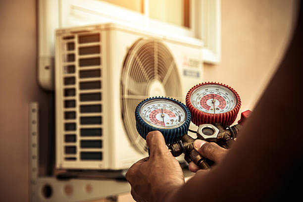 Professional Hvac technician working in Westminster, LA